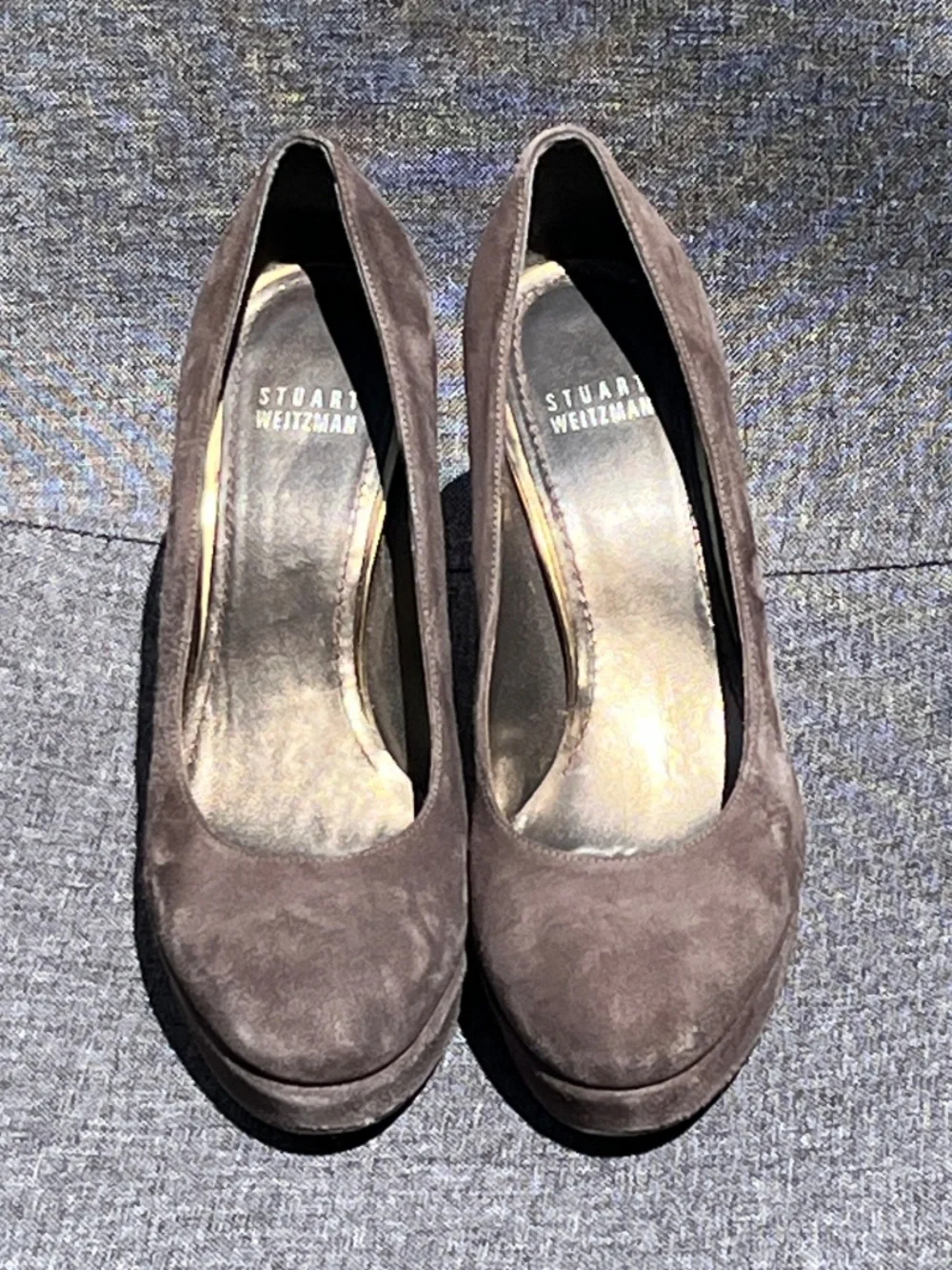 Stuart Weitzman Strongswoon Londra Suede Platform Pumps Size 7 Brown Block Heels
